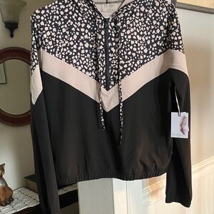 Jessica Simpson Black and Cream Hooded Chevron Pullover